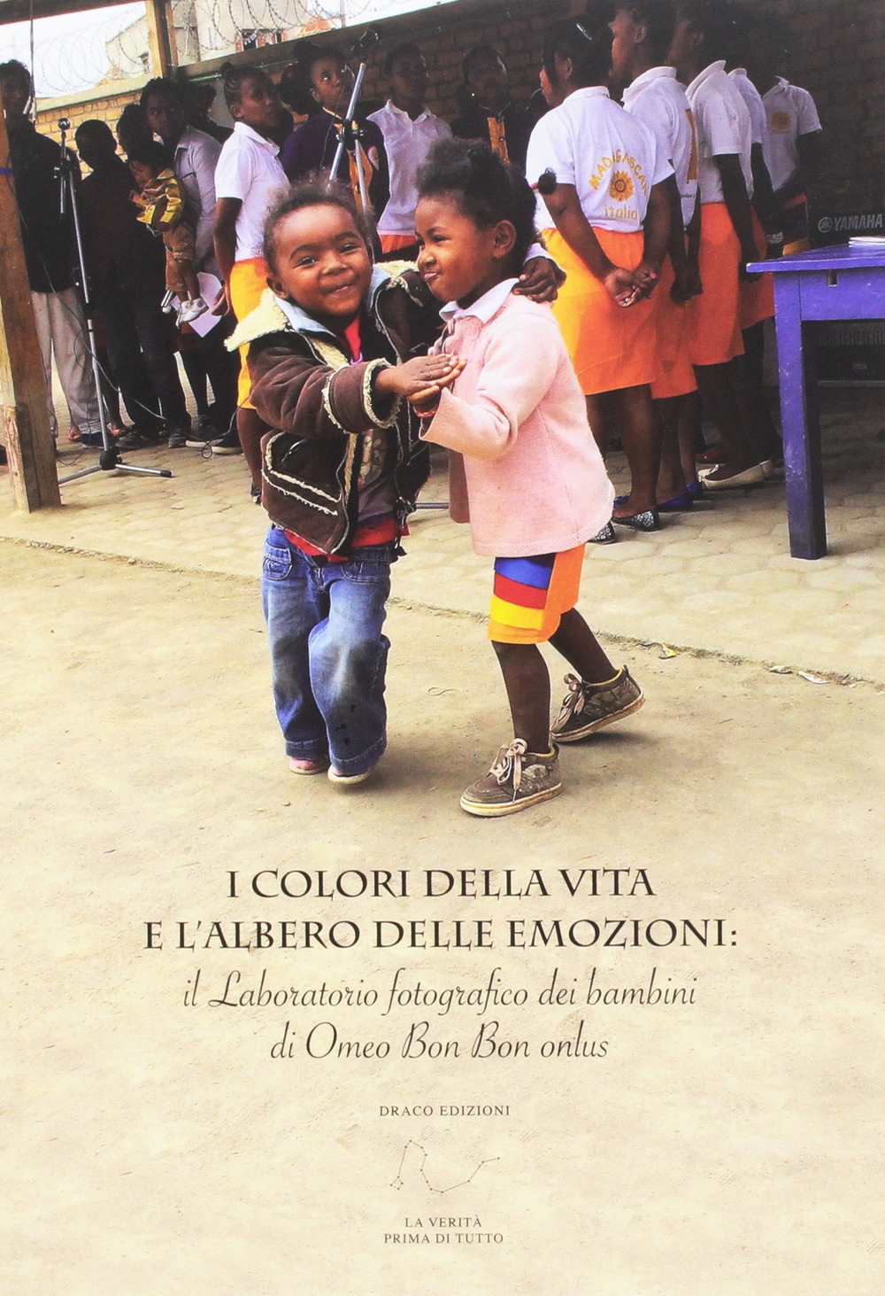 I colori della vita e l'albero delle emozioni: il laboratorio fotografico dei bambini di Omeo Bon Bon Onlus